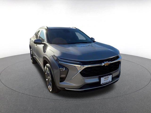 used 2025 Chevrolet Trax car, priced at $18,640