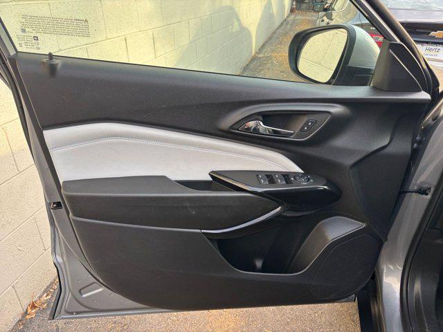 used 2025 Chevrolet Trax car, priced at $19,550