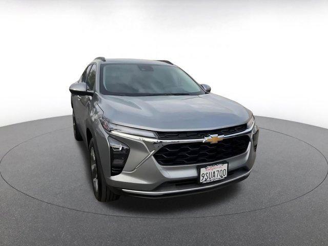 used 2025 Chevrolet Trax car, priced at $19,550