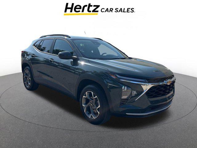 used 2025 Chevrolet Trax car, priced at $19,817