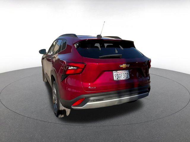 used 2025 Chevrolet Trax car, priced at $19,336