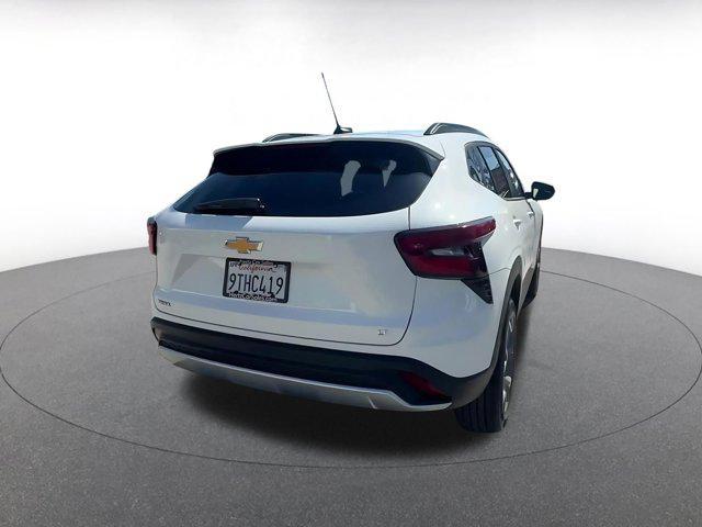 used 2025 Chevrolet Trax car, priced at $19,698