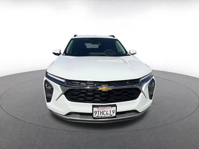 used 2025 Chevrolet Trax car, priced at $19,698