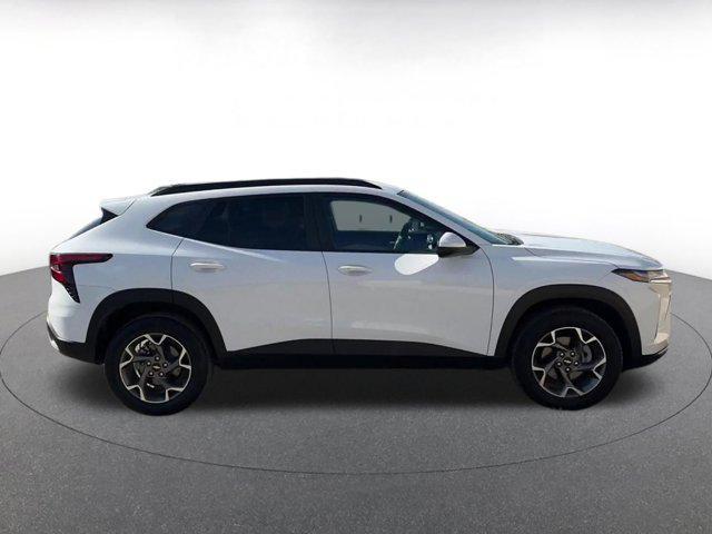 used 2025 Chevrolet Trax car, priced at $19,499