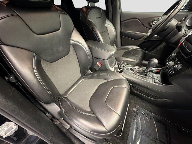 used 2019 Jeep Cherokee car, priced at $11,325
