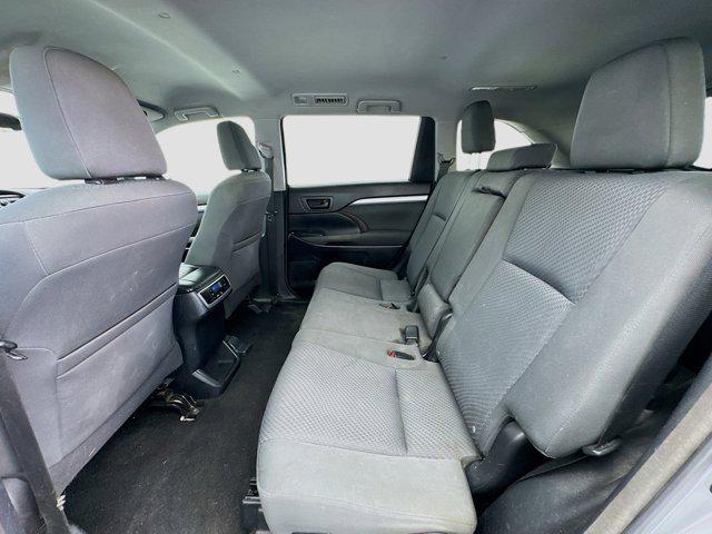 used 2015 Toyota Highlander car, priced at $10,599