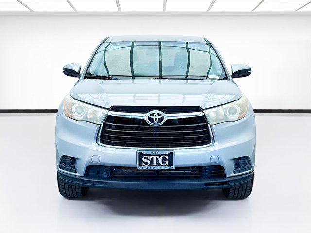 used 2015 Toyota Highlander car, priced at $10,599