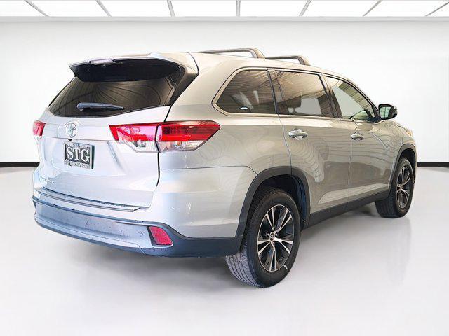 used 2019 Toyota Highlander car, priced at $18,998