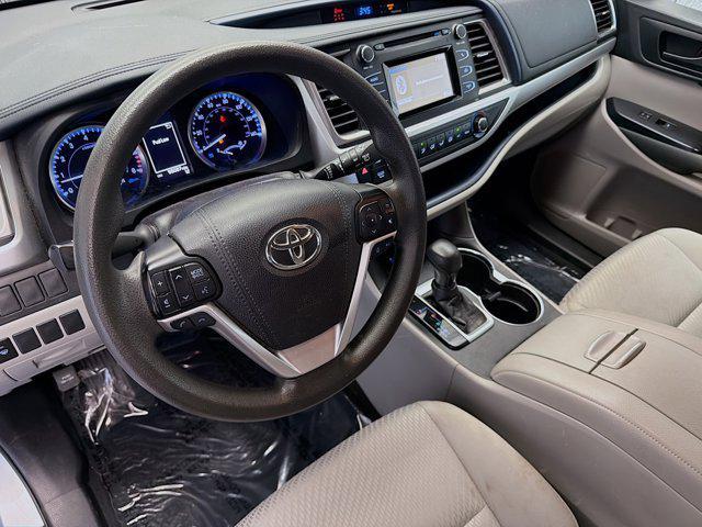 used 2019 Toyota Highlander car, priced at $18,998