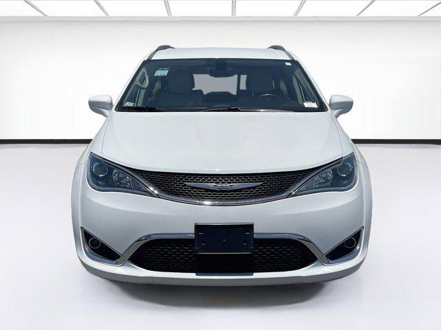 used 2018 Chrysler Pacifica car, priced at $11,500