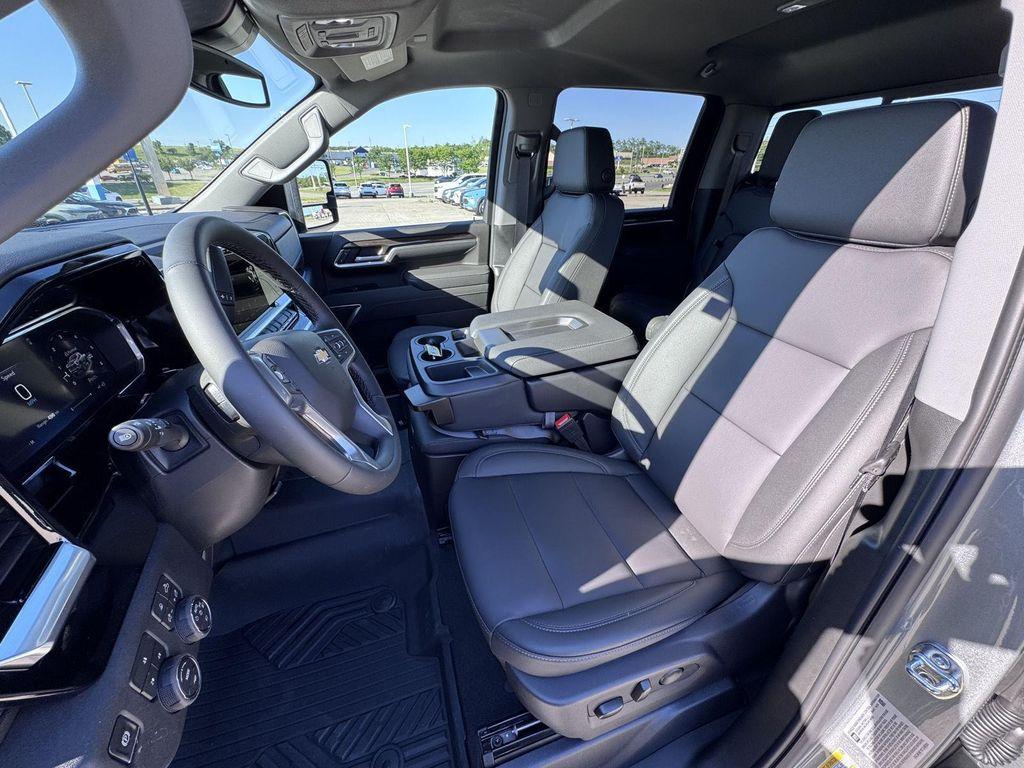 new 2026 Chevrolet Silverado 2500 car, priced at $70,925