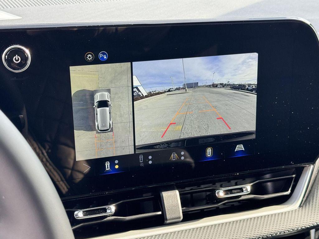 new 2026 Chevrolet Equinox car, priced at $30,984