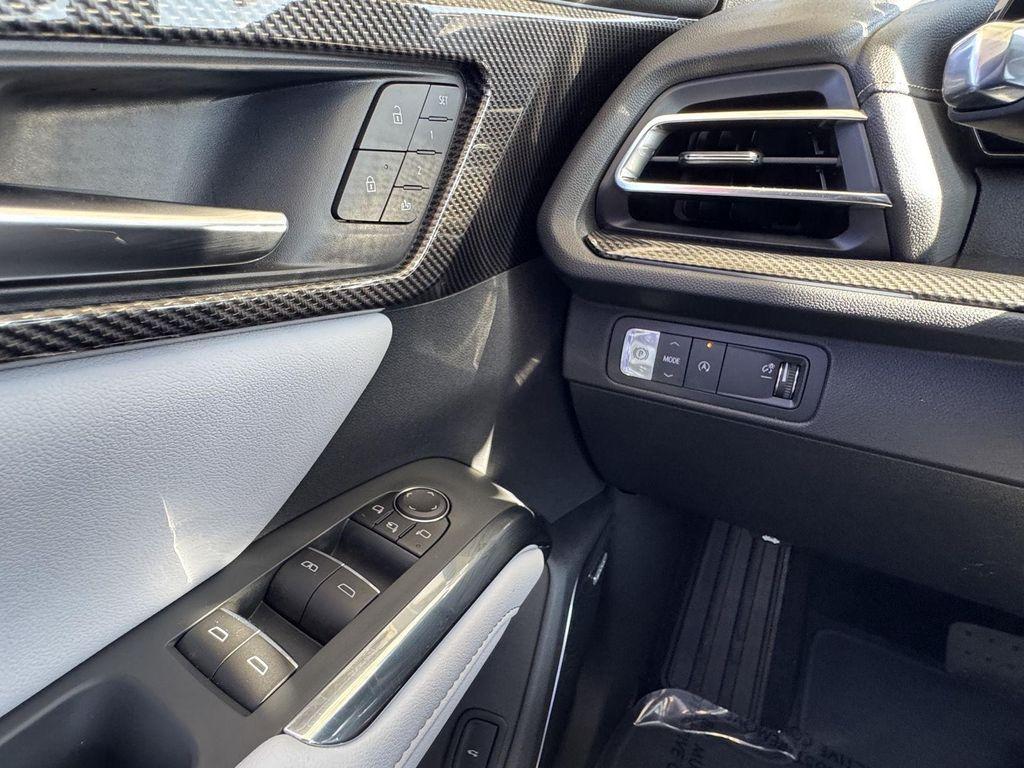 new 2026 Chevrolet Traverse car, priced at $54,926