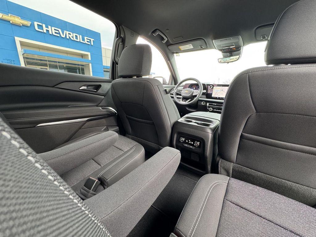 new 2026 Chevrolet Traverse car, priced at $41,226