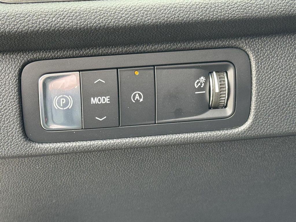 new 2026 Chevrolet Traverse car, priced at $41,226