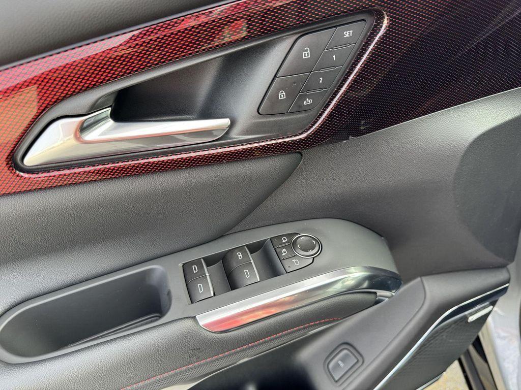 new 2026 Chevrolet Traverse car, priced at $54,326