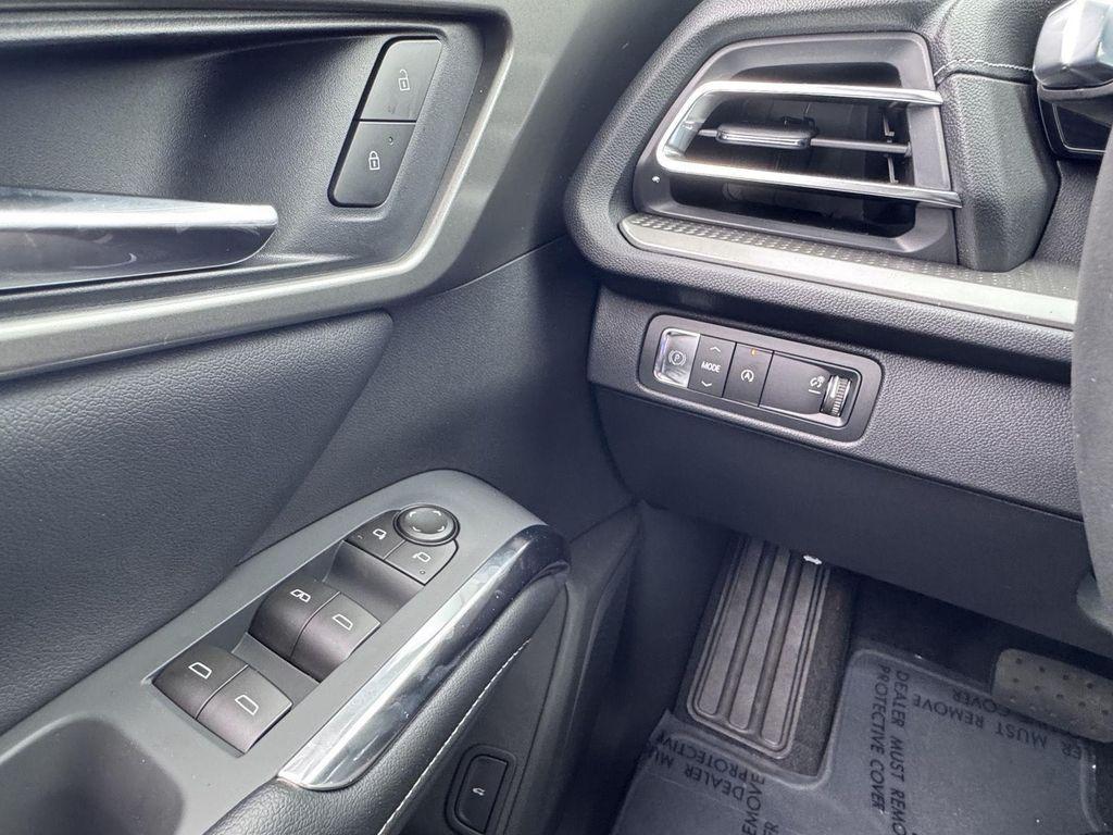 new 2026 Chevrolet Traverse car, priced at $44,025