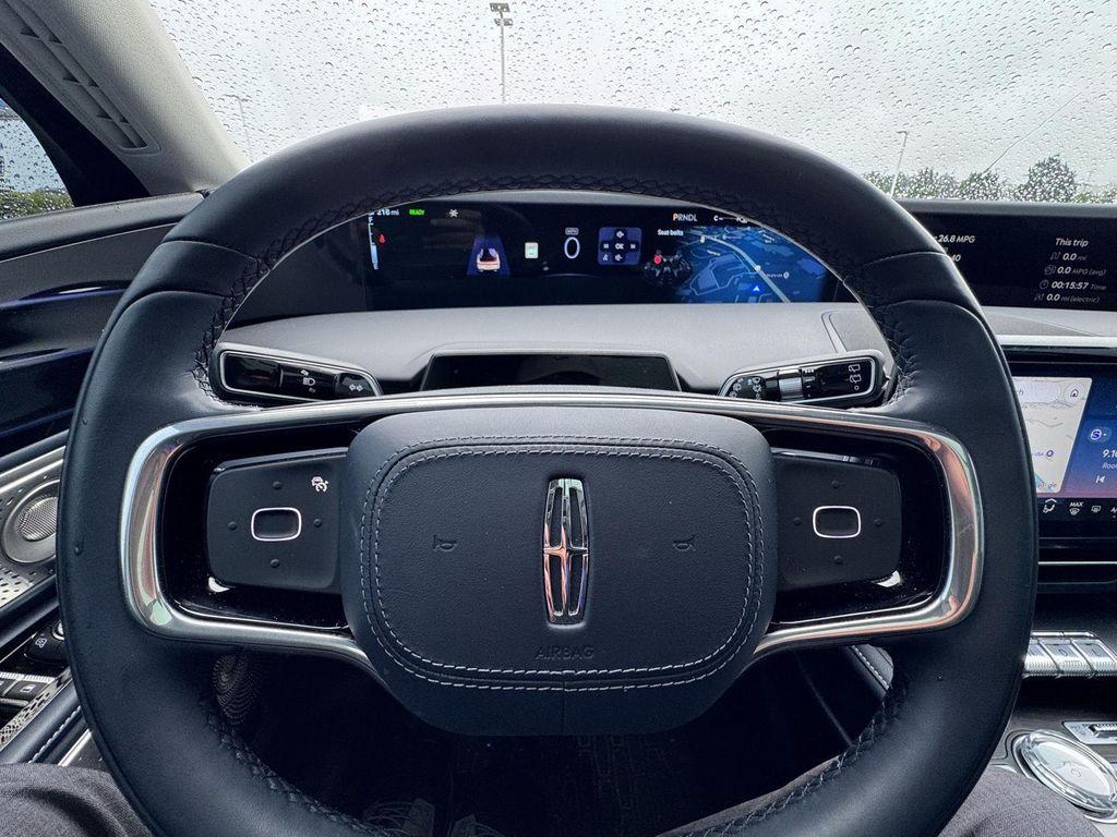 used 2025 Lincoln Nautilus car, priced at $56,000