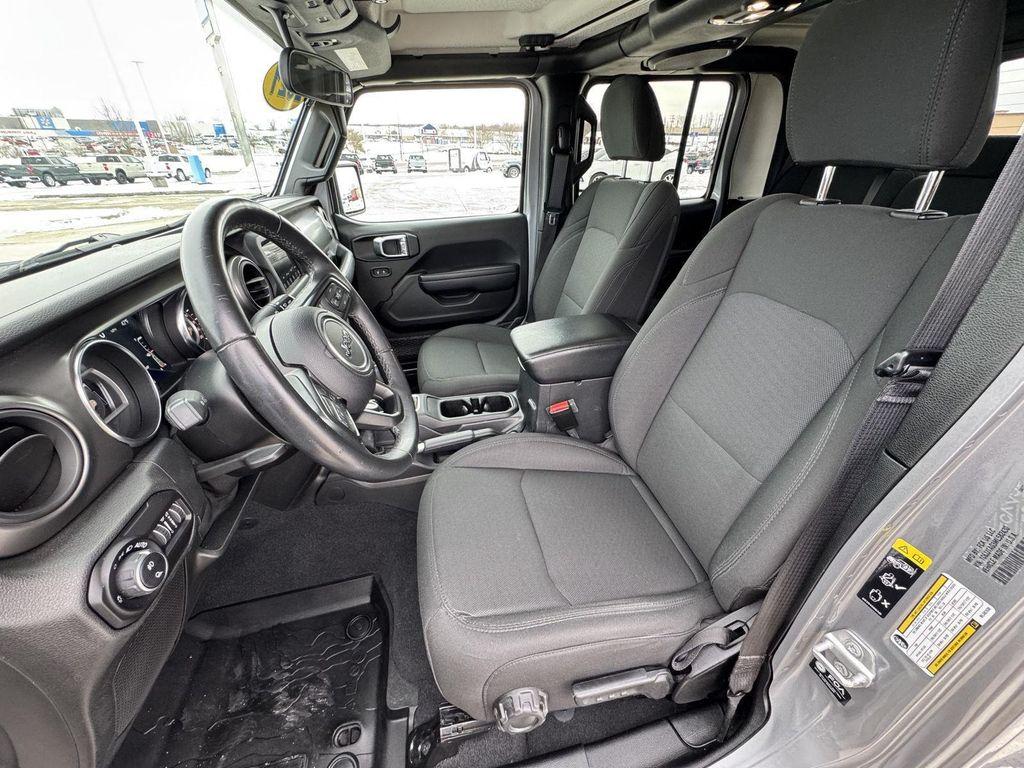 used 2021 Jeep Gladiator car, priced at $29,000