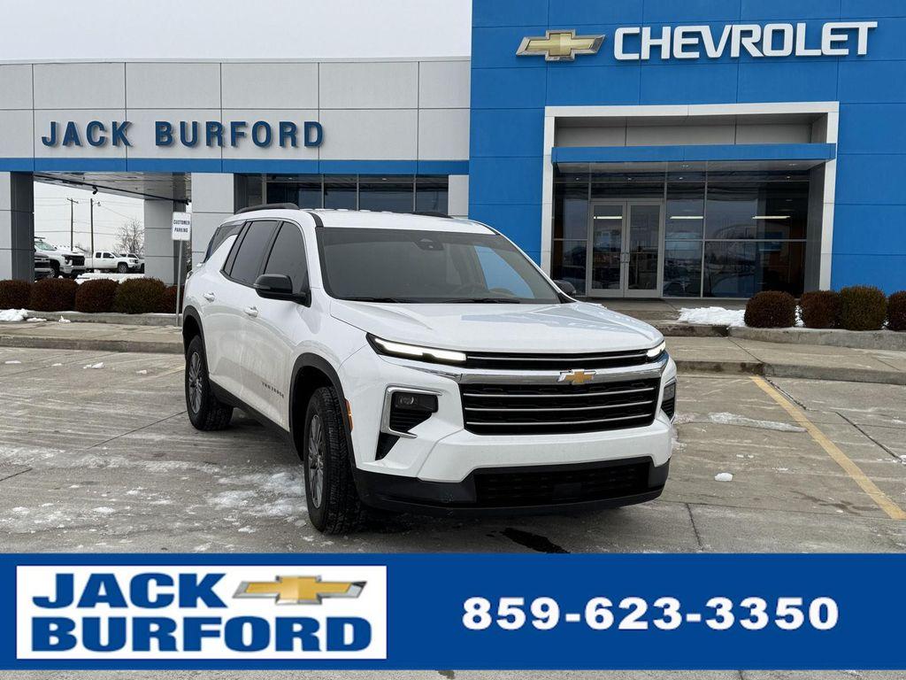 used 2026 Chevrolet Traverse car, priced at $39,000