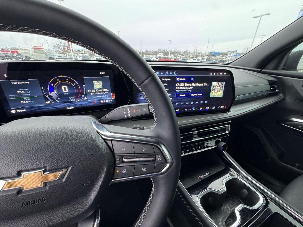 used 2026 Chevrolet Traverse car, priced at $39,000