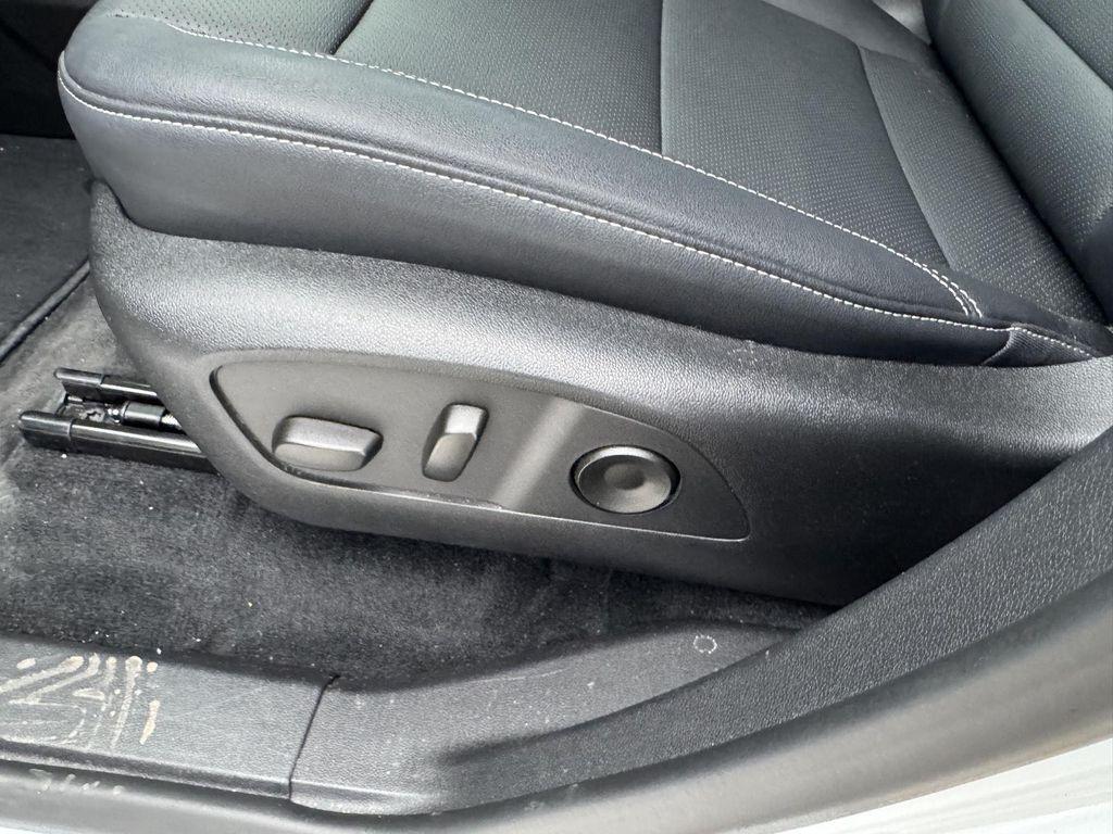 used 2026 Chevrolet Traverse car, priced at $39,000