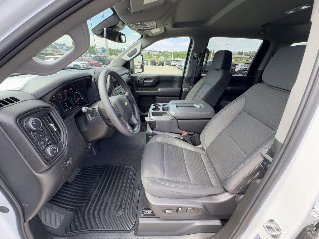 new 2025 Chevrolet Silverado 2500 car, priced at $60,426