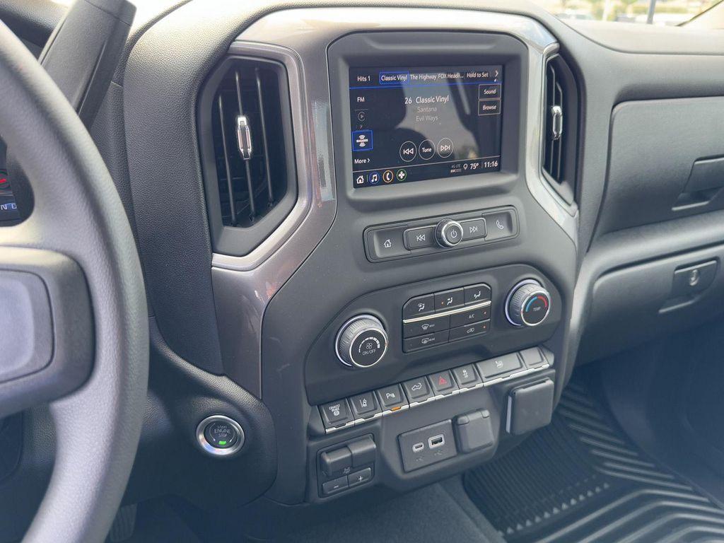 new 2025 Chevrolet Silverado 2500 car, priced at $60,426