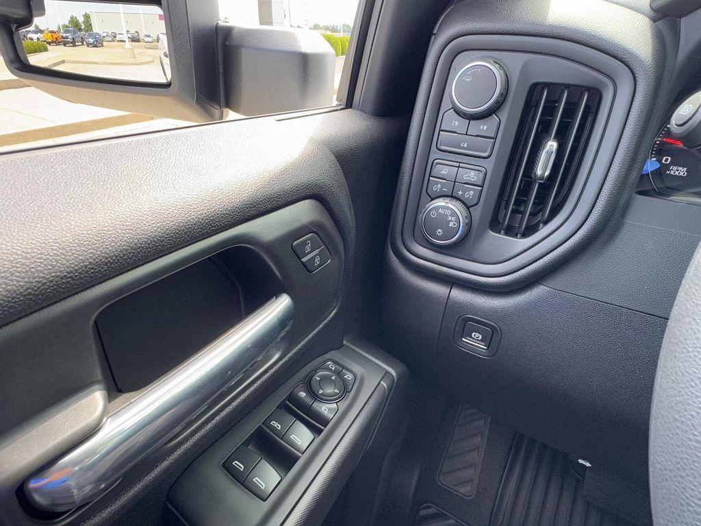 new 2025 Chevrolet Silverado 2500 car, priced at $60,426