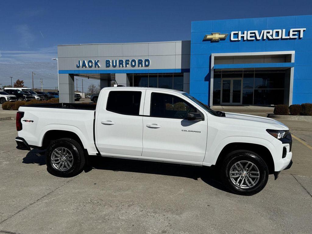 new 2026 Chevrolet Colorado car, priced at $38,276