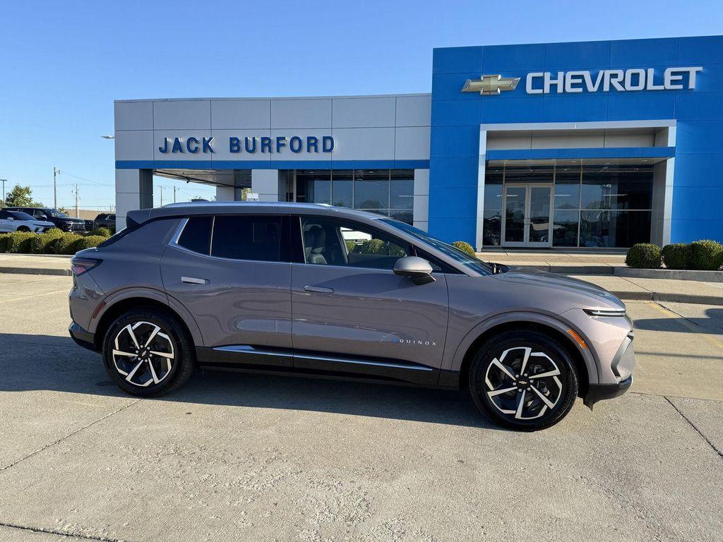 new 2025 Chevrolet Equinox EV car, priced at $29,226