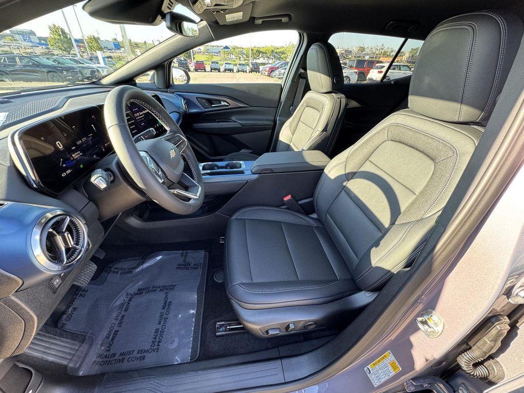 new 2025 Chevrolet Equinox EV car, priced at $29,226