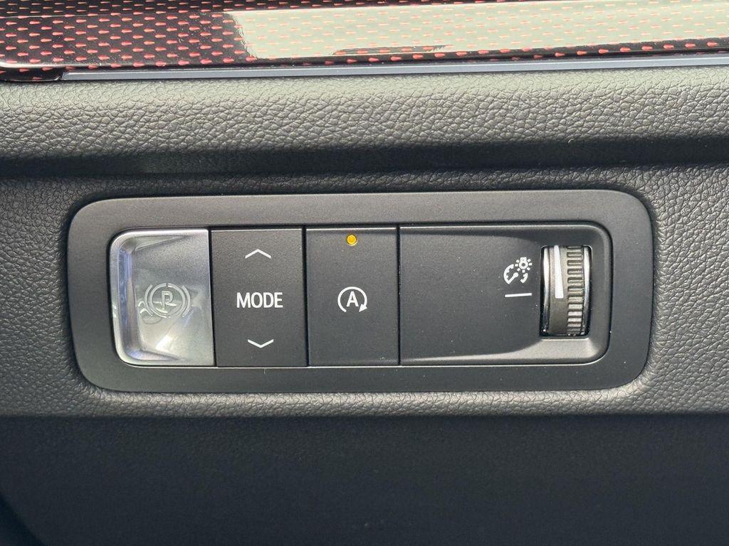 new 2026 Chevrolet Traverse car, priced at $56,126