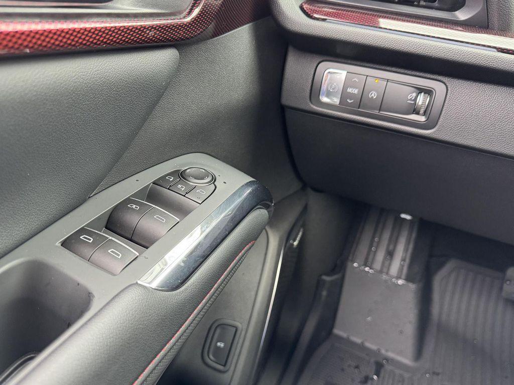 new 2026 Chevrolet Traverse car, priced at $56,126