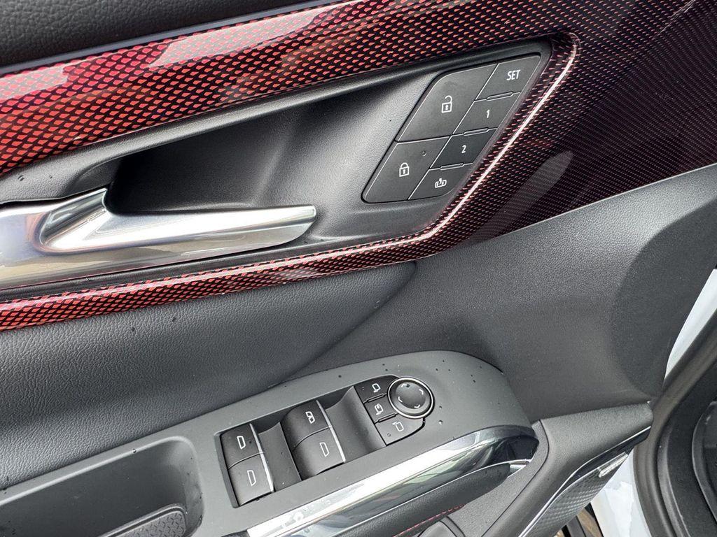 new 2026 Chevrolet Traverse car, priced at $56,126