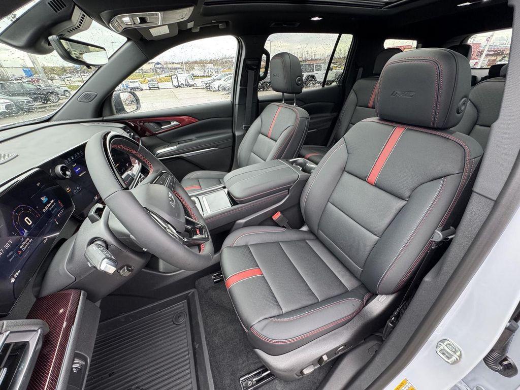 new 2026 Chevrolet Traverse car, priced at $56,126