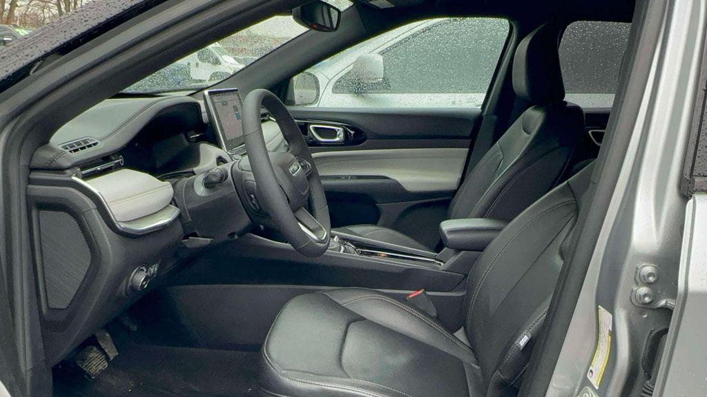 used 2024 Jeep Compass car, priced at $25,991