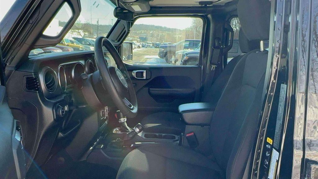 used 2023 Jeep Gladiator car, priced at $27,991