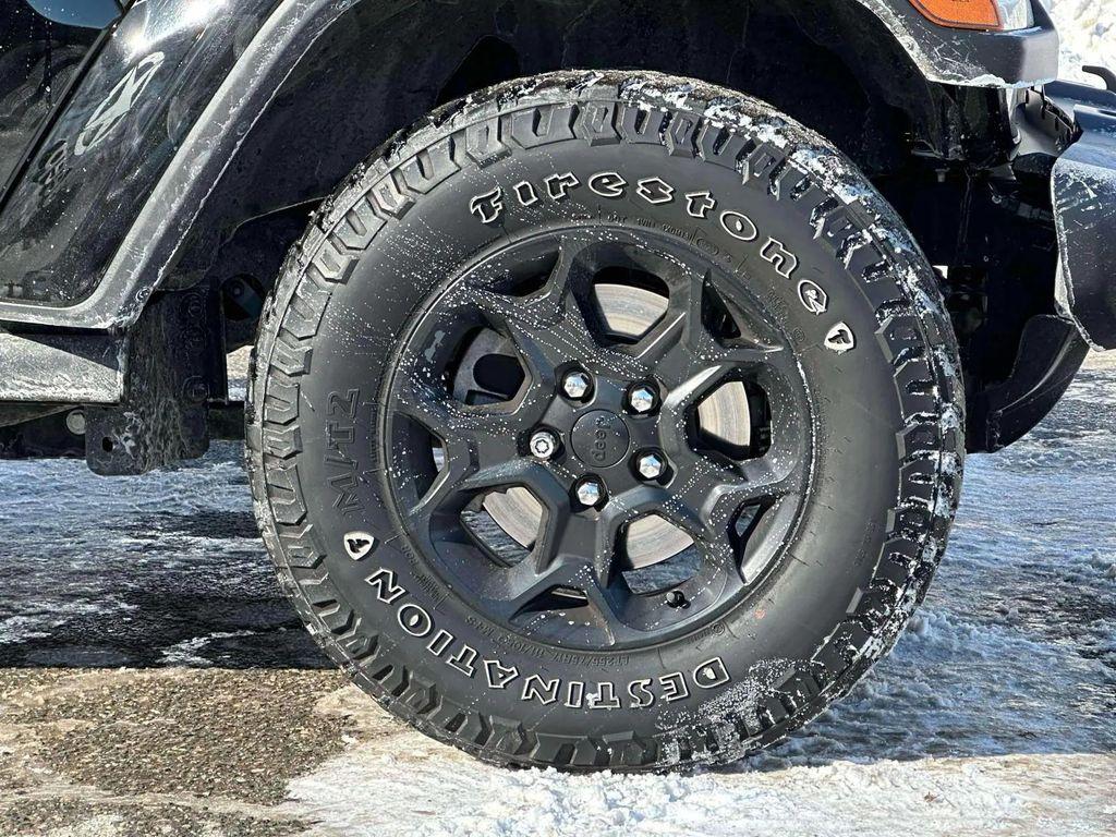 used 2023 Jeep Gladiator car, priced at $27,991