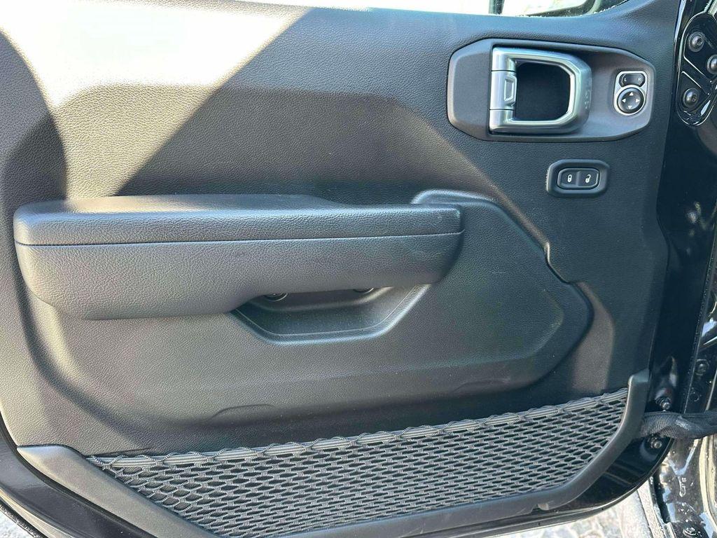 used 2023 Jeep Gladiator car, priced at $27,991