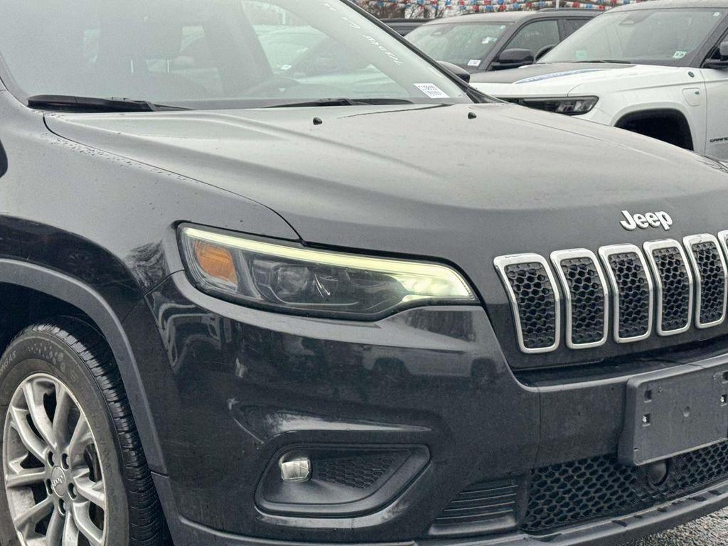 used 2022 Jeep Cherokee car, priced at $18,990