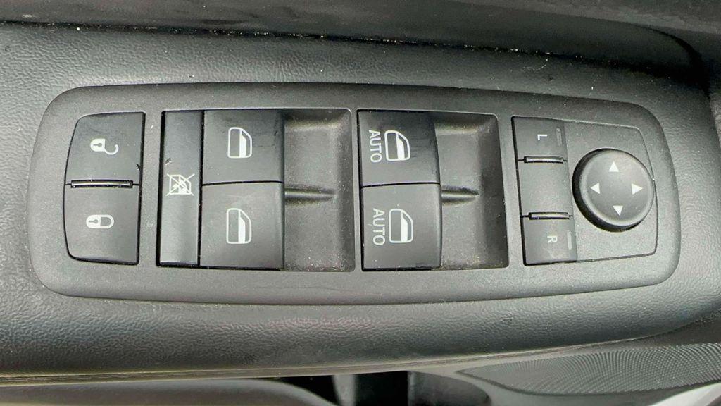 used 2022 Jeep Grand Cherokee car, priced at $26,991