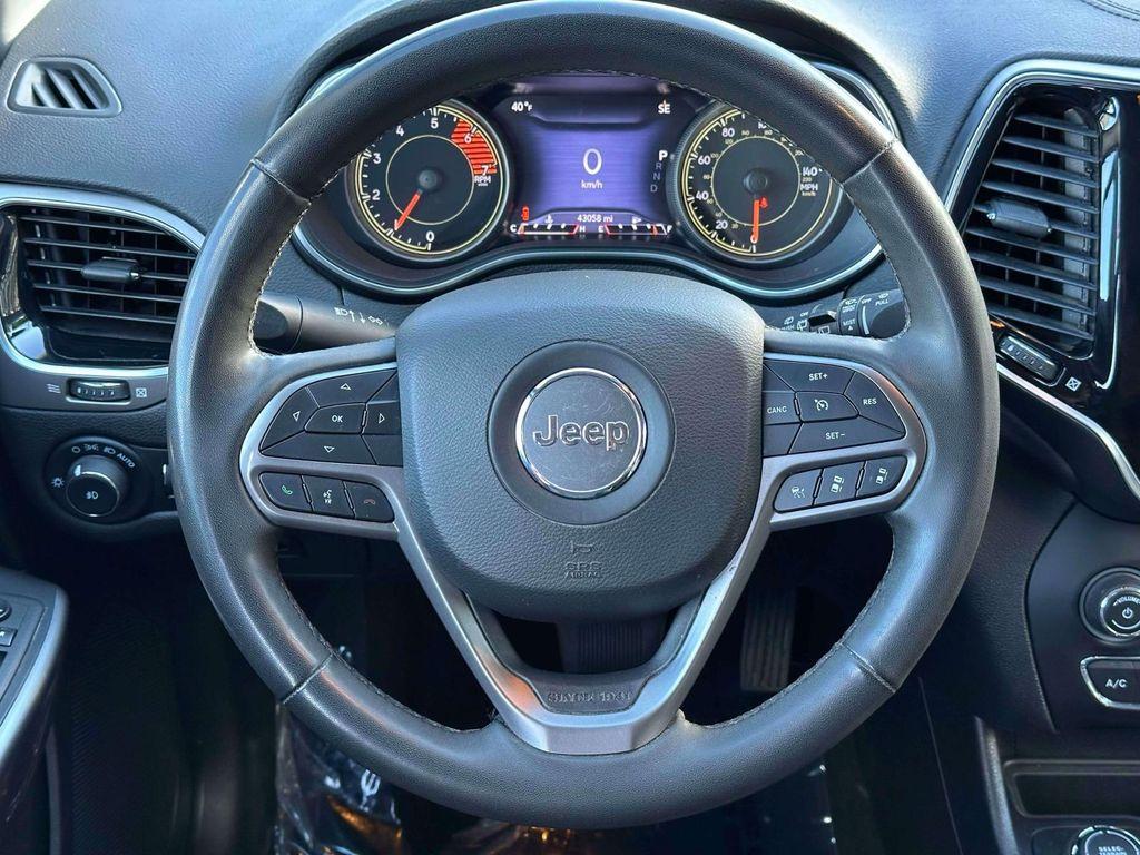 used 2022 Jeep Cherokee car, priced at $21,991