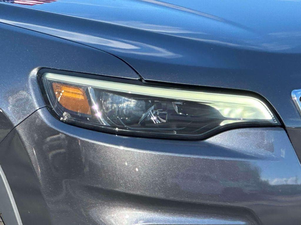 used 2022 Jeep Cherokee car, priced at $21,991