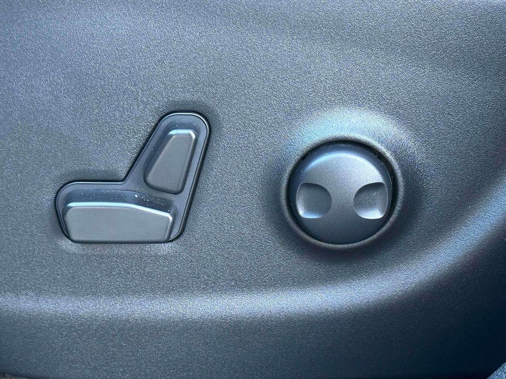 used 2022 Jeep Cherokee car, priced at $21,991