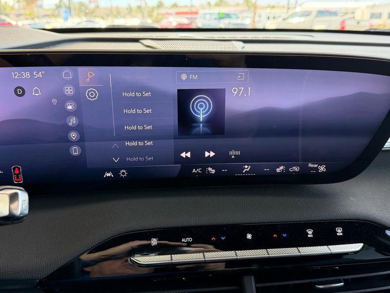 used 2025 Buick Enclave car, priced at $37,392