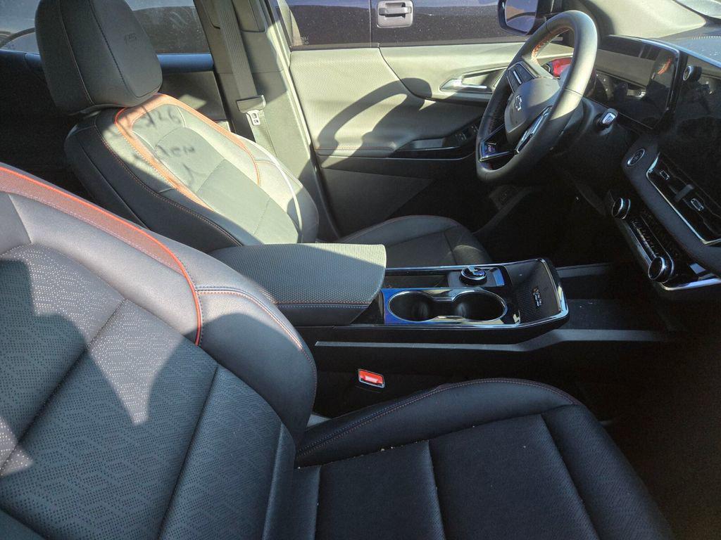 used 2025 Chevrolet Equinox car, priced at $29,439