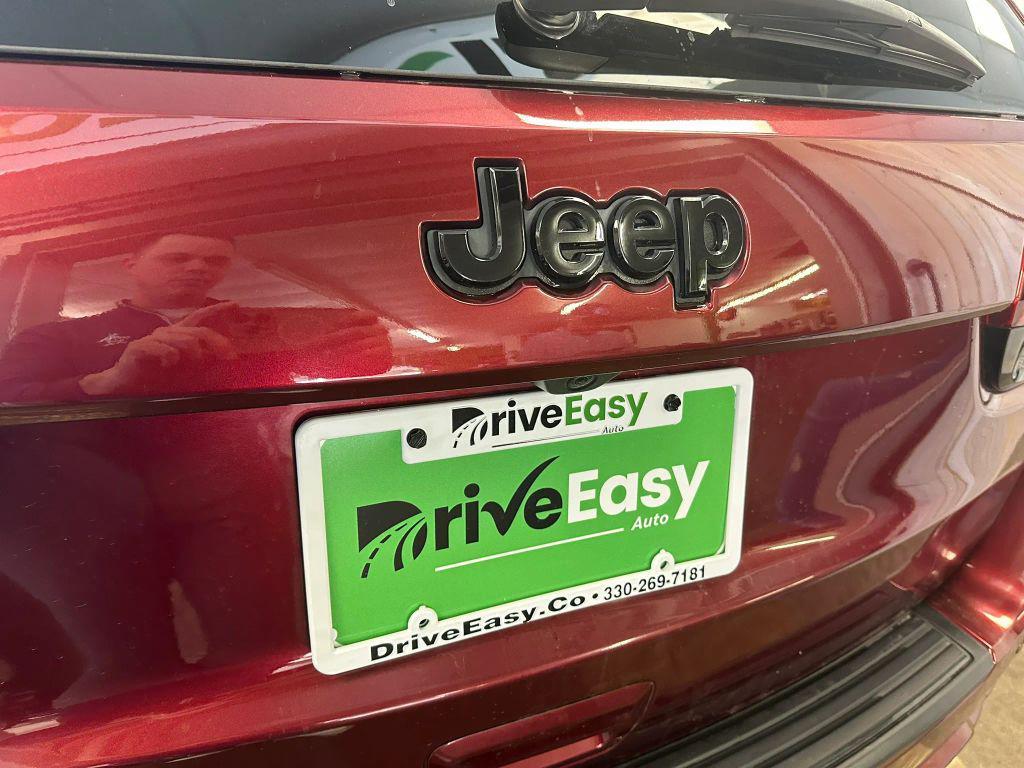 used 2019 Jeep Grand Cherokee car, priced at $14,525
