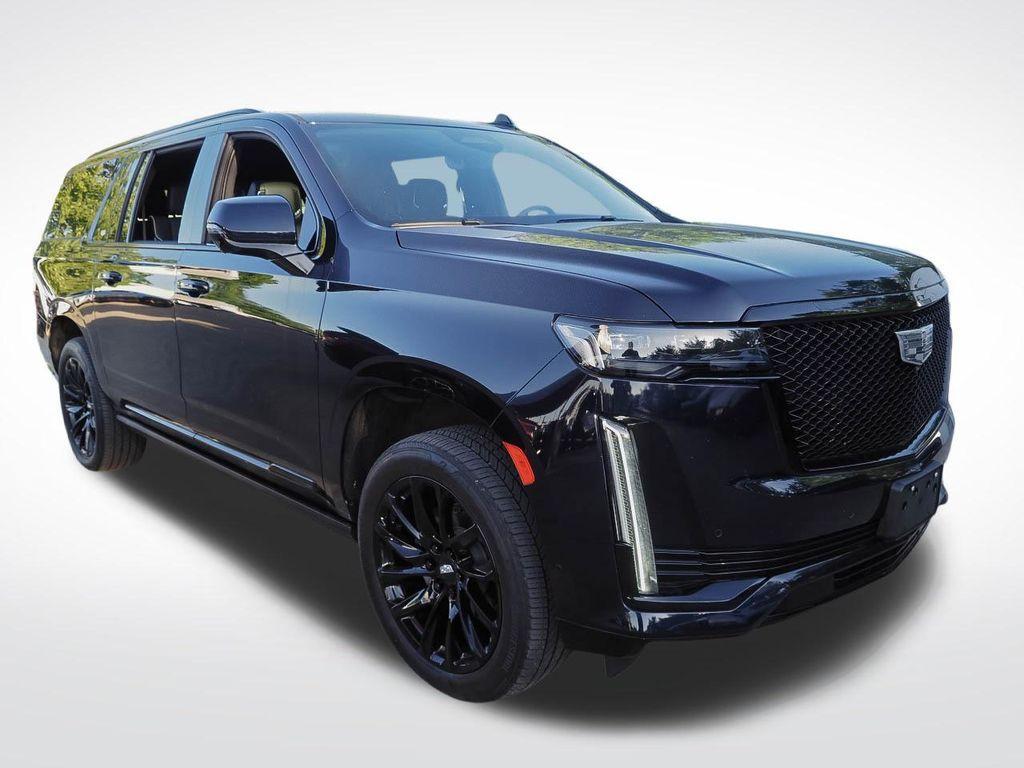 used 2023 Cadillac Escalade ESV car, priced at $75,687