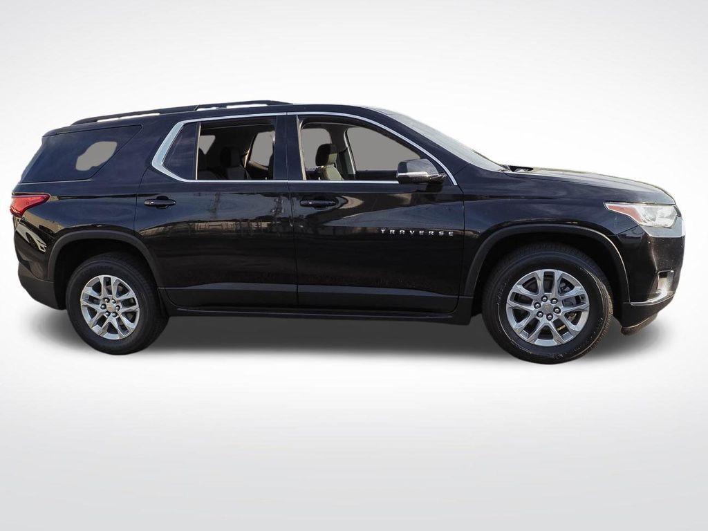 used 2020 Chevrolet Traverse car, priced at $21,712